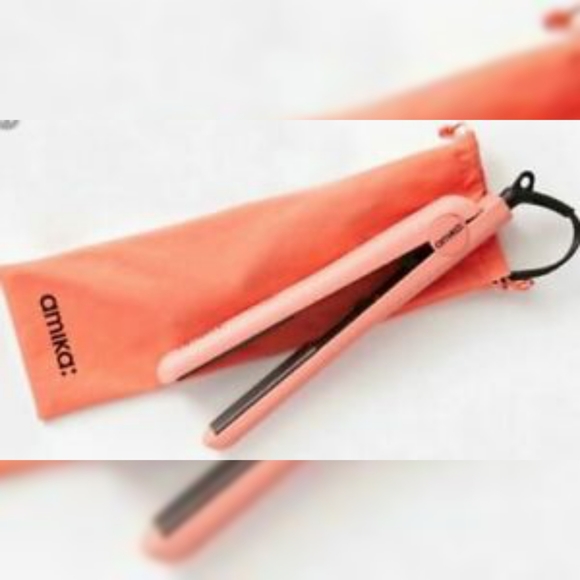 Amika 1.25' strand perfect ceramic styler … - Picture 4 of 4